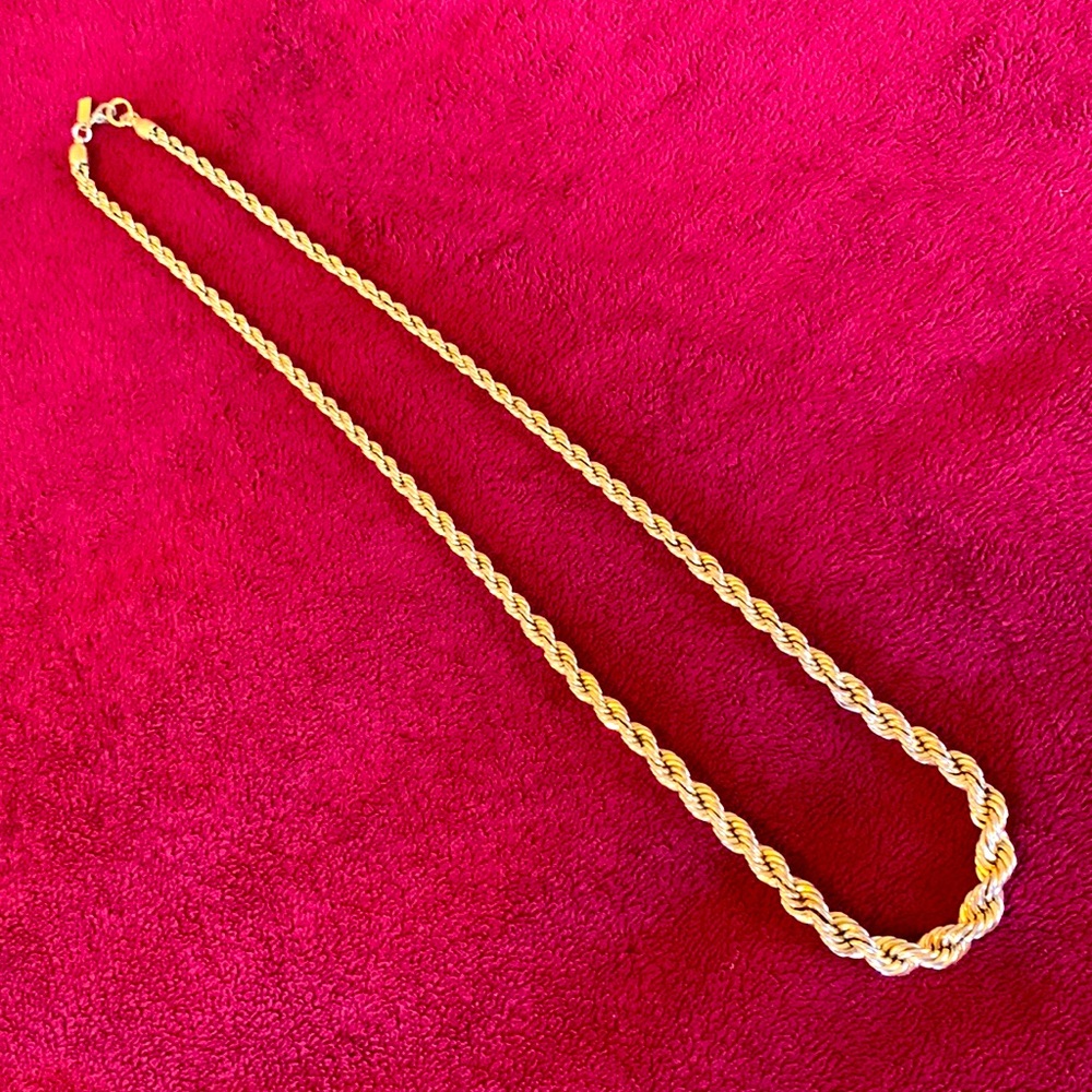 Gorgeous braided gold tone chain